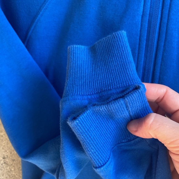 Canucks Hoody by Levelwear - Picture 4 of 13